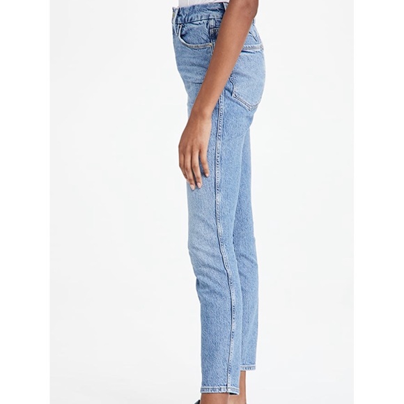 Good American Good Curve Skinny Deco Yoke Jeans - Picture 4 of 16